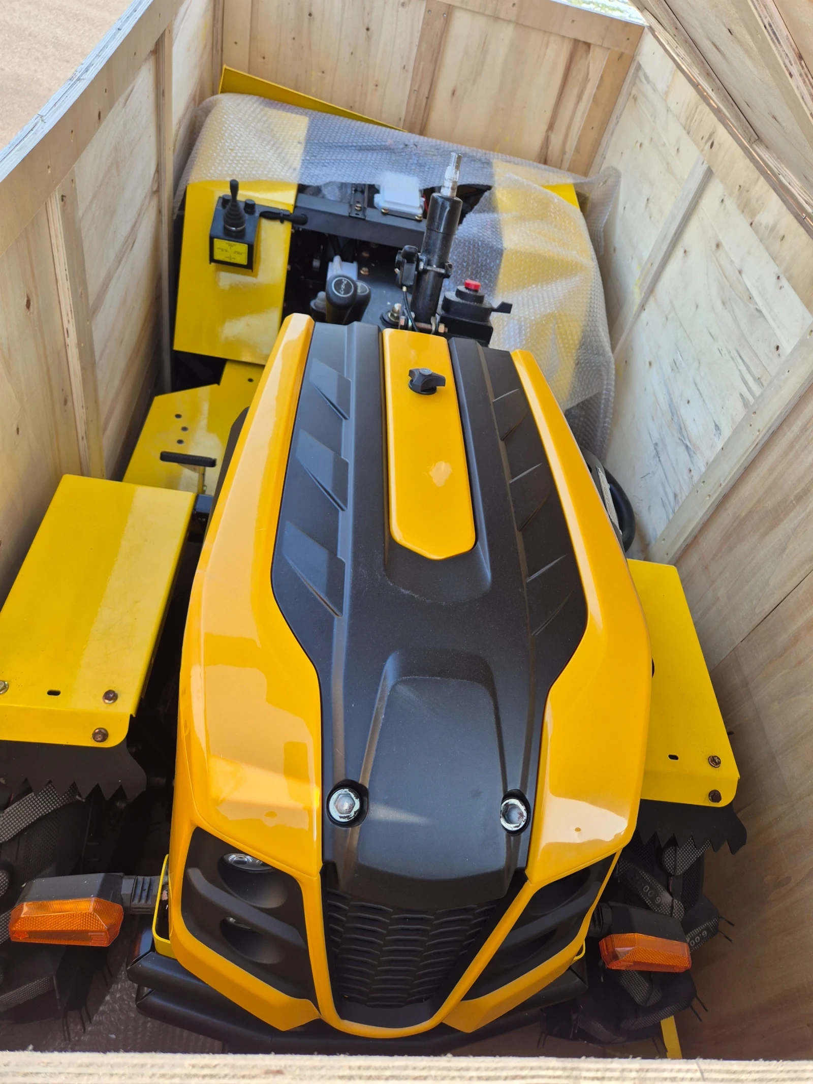 ������� 18�.�. � ��������  | Mobile.bg � ����������� 9