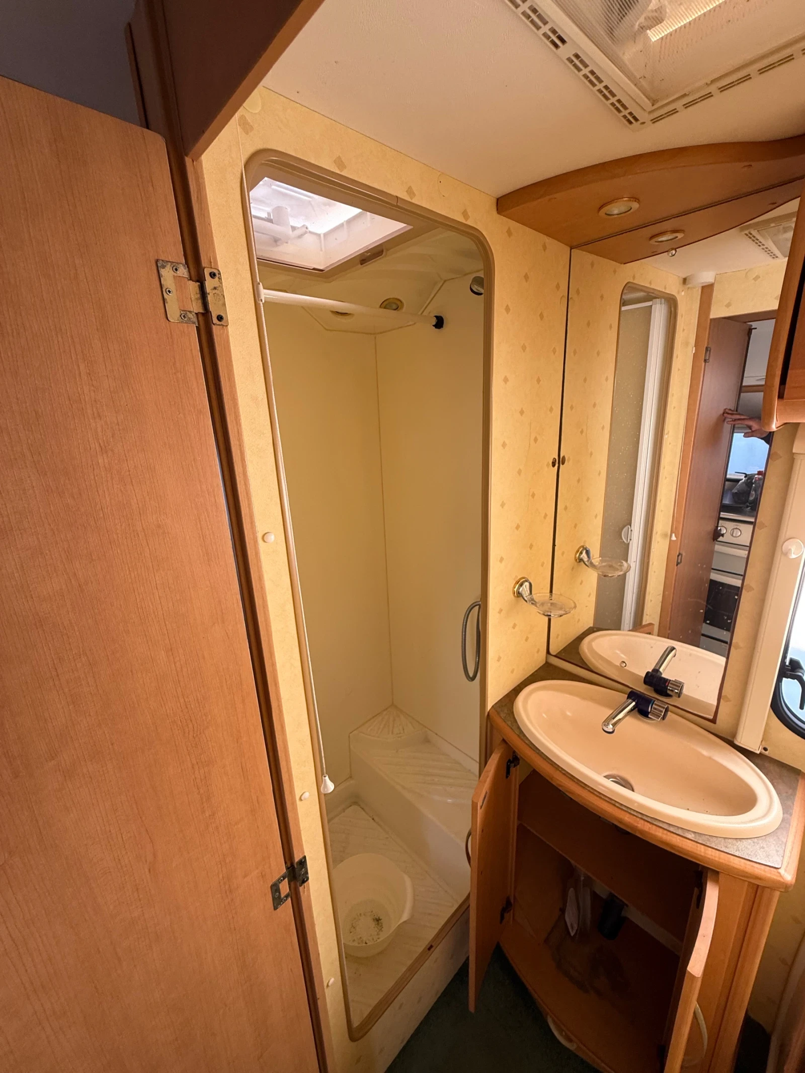 �������� ABI Abbey 418 | Mobile.bg � ����������� 7