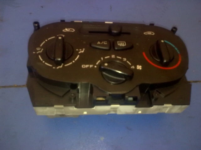управление климатик (климатроник) за Пежо 206 1.4i 03г. 