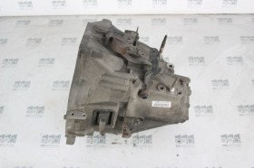 Ръчна скоростна кутия за Honda Accord VII 2.2i-ctdi 140 к.с. (2003-2007), снимка 1 - Части - 43392646