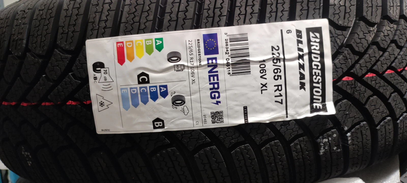 Гуми с джанти Bridgestone 225/65R17, снимка 3 - Гуми и джанти - 53916642