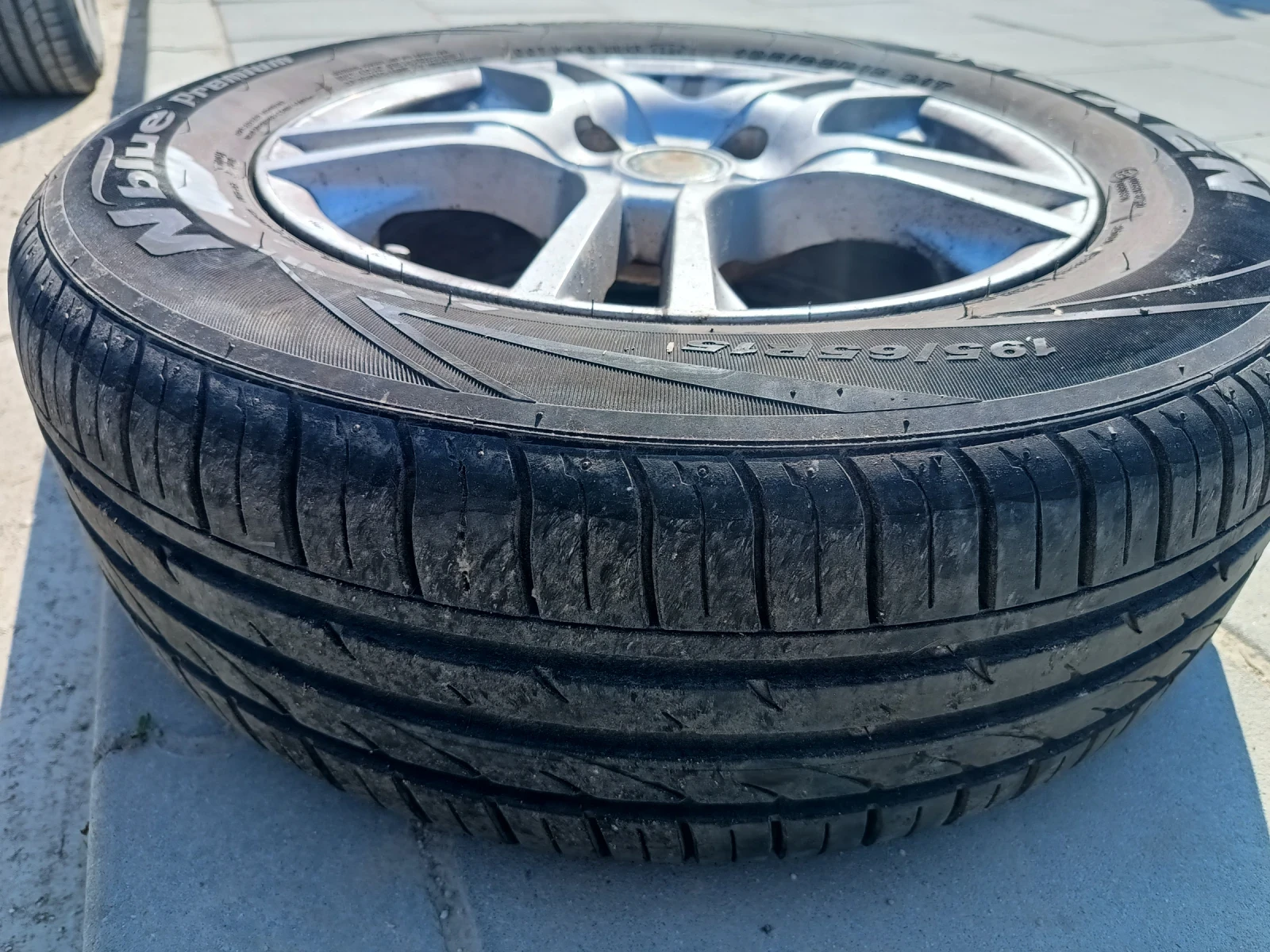 ���� � ������ 195/65R15 �� Kia | Mobile.bg � ����������� 2