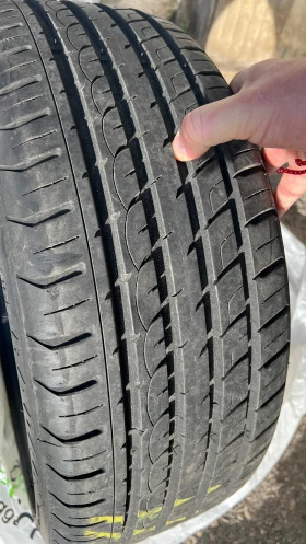 Гуми Летни 205/40R18, снимка 1 - Гуми и джанти - 44699509