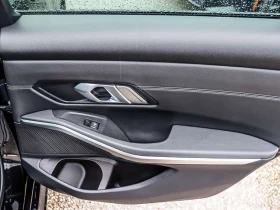 BMW 330 xDrive Sedan (5R79)  CARFAX, снимка 14