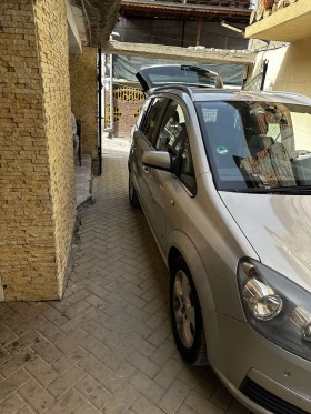 Opel Zafira, снимка 3 - Автомобили и джипове - 45303981