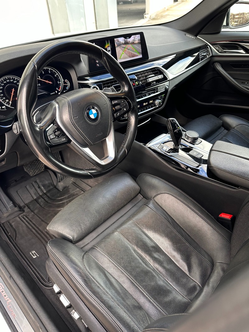 BMW 520 xDrive, снимка 4 - Автомобили и джипове - 43897069