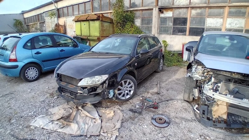 Seat Exeo, снимка 5 - Автомобили и джипове - 47841166