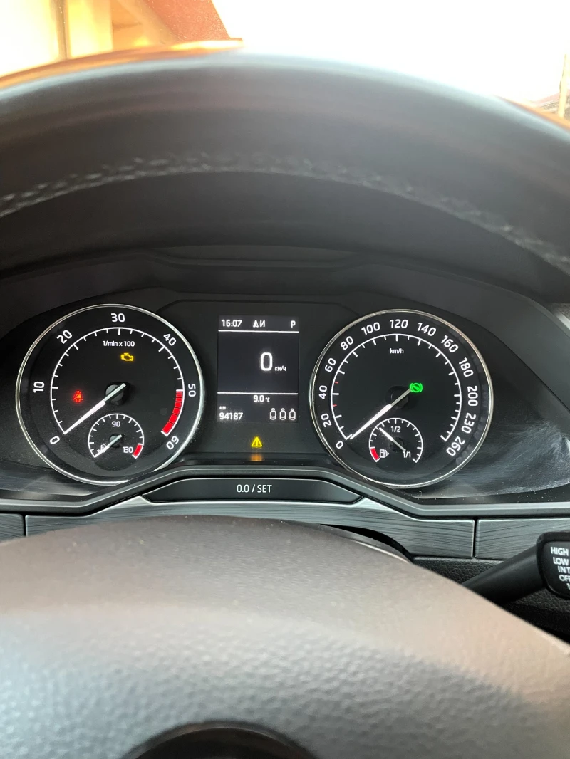 Skoda Superb 2.0 190 kc 7DSG, снимка 4 - Автомобили и джипове - 48074752