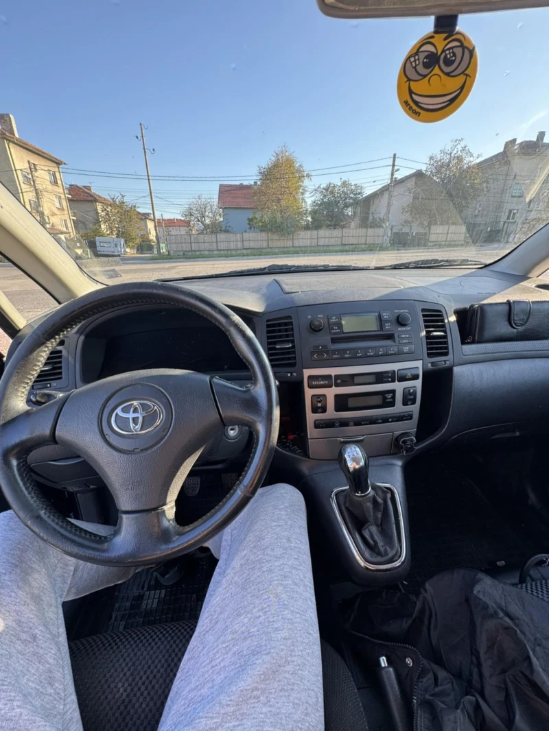 Toyota Corolla verso 2.0 90 k.s.2002, снимка 8 - Автомобили и джипове - 48824376