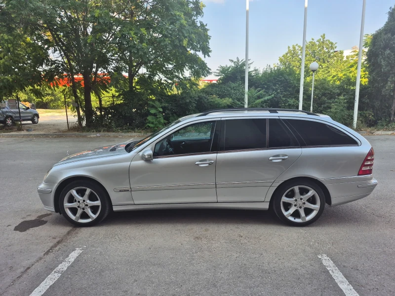 Mercedes-Benz C 220 Фейслифт  Навигация AMG, снимка 4 - Автомобили и джипове - 51843280