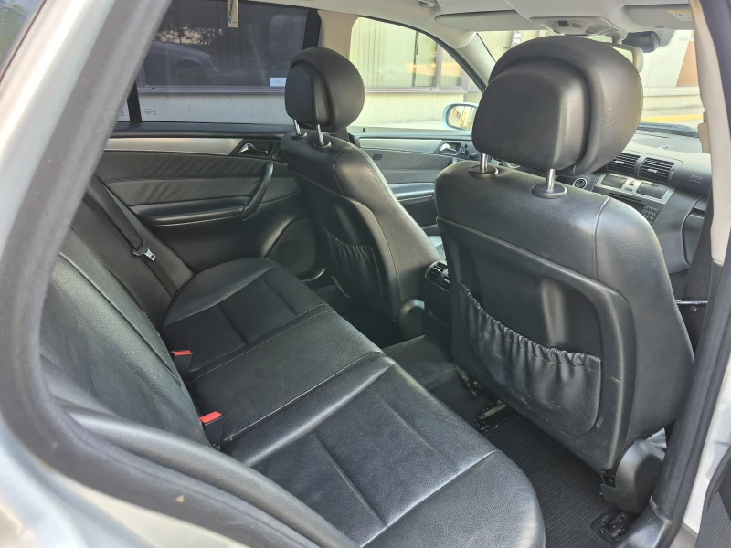 Mercedes-Benz C 220 Фейслифт  Навигация AMG, снимка 11 - Автомобили и джипове - 51843280