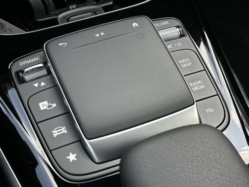 Mercedes-Benz A45 AMG S/4MATIC+ /421HP/CARPLAY/ACC/L.ASS/VCONTROL/964f, снимка 14 - Автомобили и джипове - 52708405