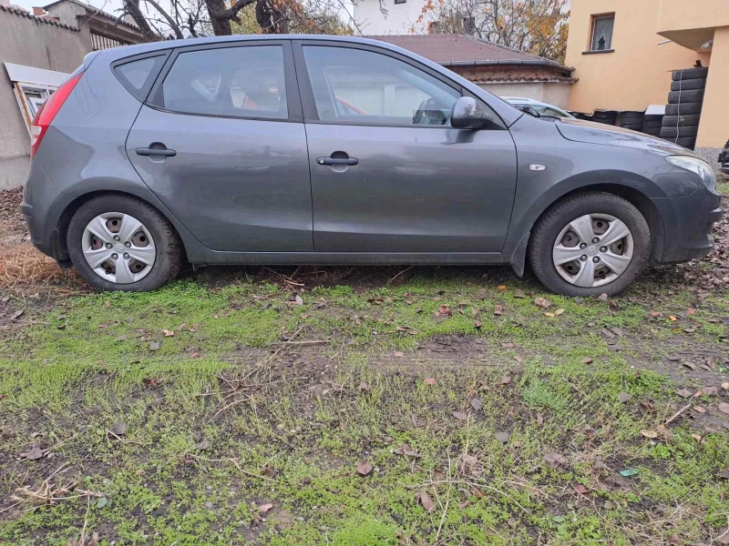 Hyundai I30 1.4, снимка 3 - Автомобили и джипове - 52868326