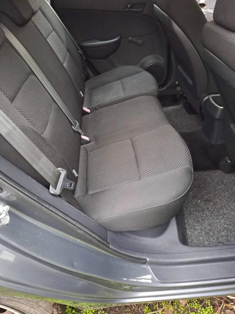 Hyundai I30 1.4, снимка 8 - Автомобили и джипове - 52868326