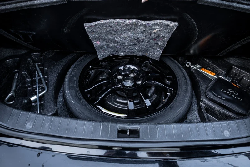 Infiniti Q50 3.7 V6 RWD PREMIUM, снимка 17 - Автомобили и джипове - 53434695