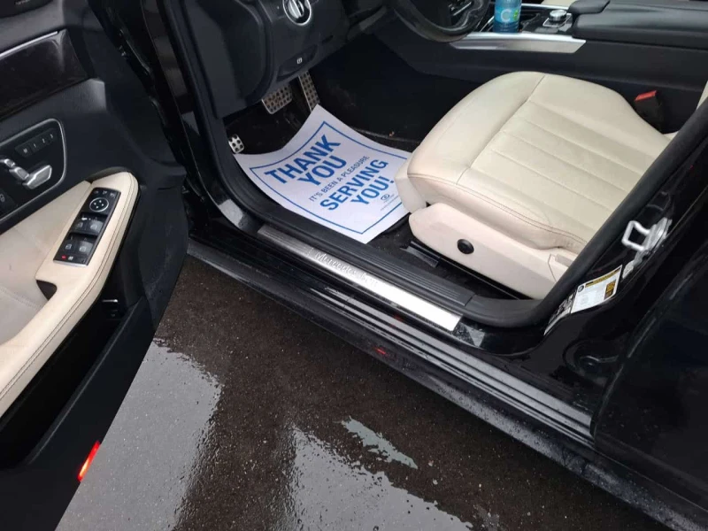 Mercedes-Benz E 400 * CARFAX * ДВА КЛЮЧА* ПАНОРАМА* 360 КАМЕРИ* , снимка 5 - Автомобили и джипове - 53569771