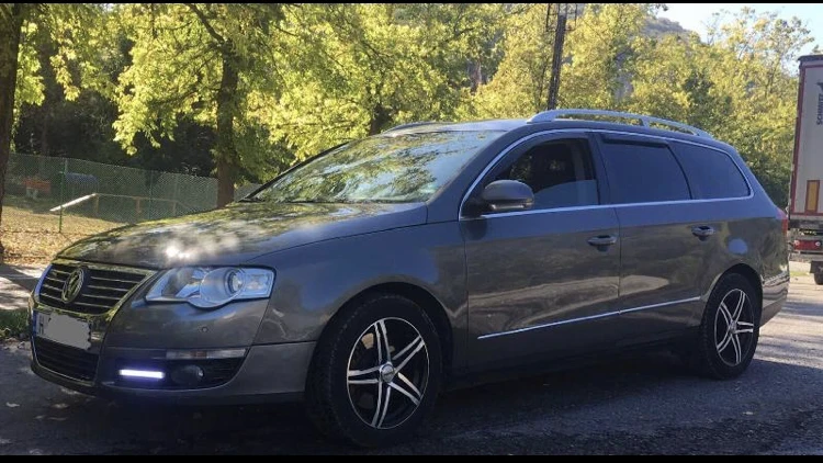 VW Passat 2.0 TDI, снимка 2 - Автомобили и джипове - 48844684