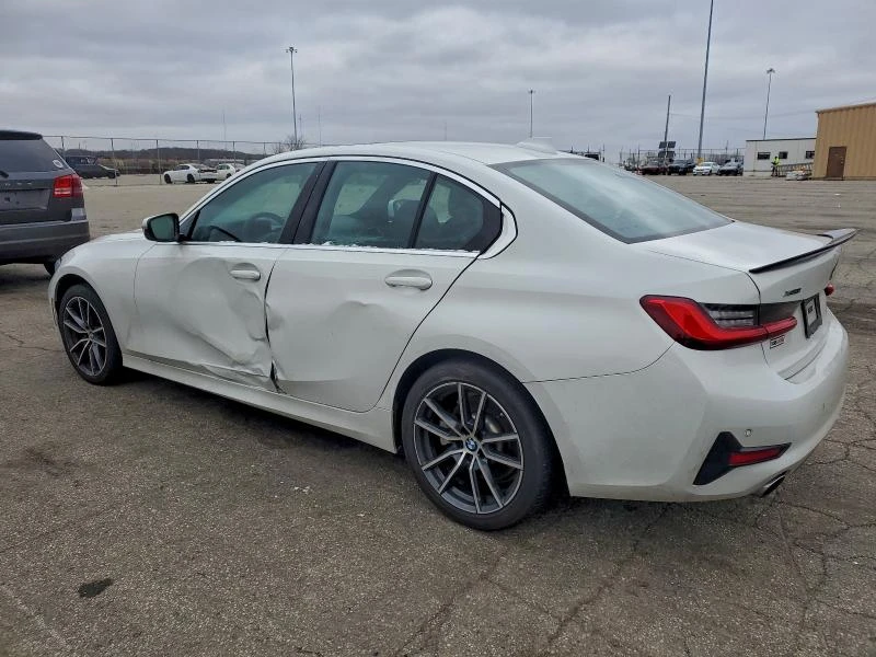 BMW 330 2.0L 4 All wheel drive, снимка 7 - Автомобили и джипове - 53144383