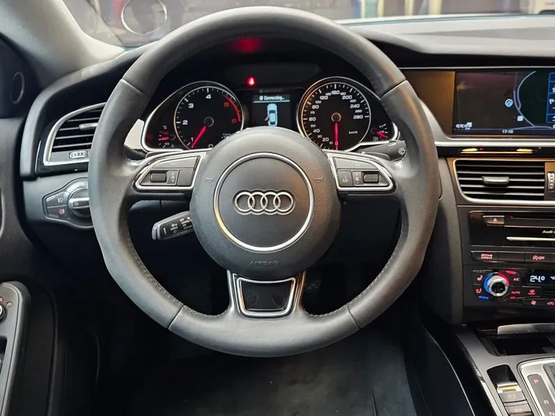 Audi A5 2.0L  TDI QUATTRO, снимка 11 - Автомобили и джипове - 54723816
