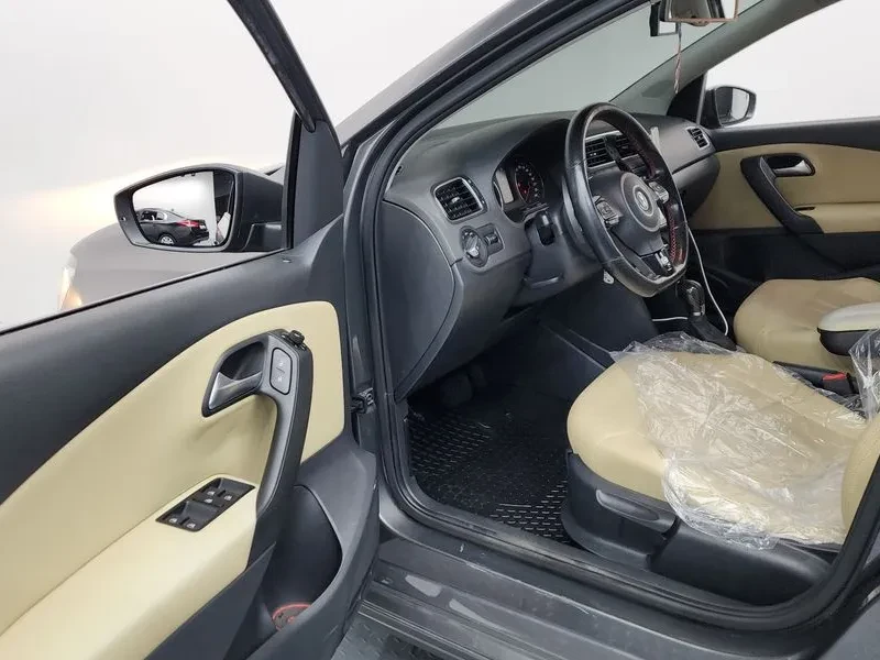 VW Polo 1.6 TDI R-LINE | Mobile.bg � ����������� 10