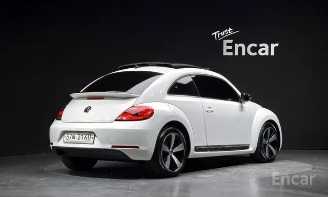 VW Beetle 2.0 TDI Premium* Люк* Подгрев, снимка 2 - Автомобили и джипове - 56688032