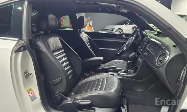 VW Beetle 2.0 TDI Premium* Люк* Подгрев, снимка 10 - Автомобили и джипове - 56688032
