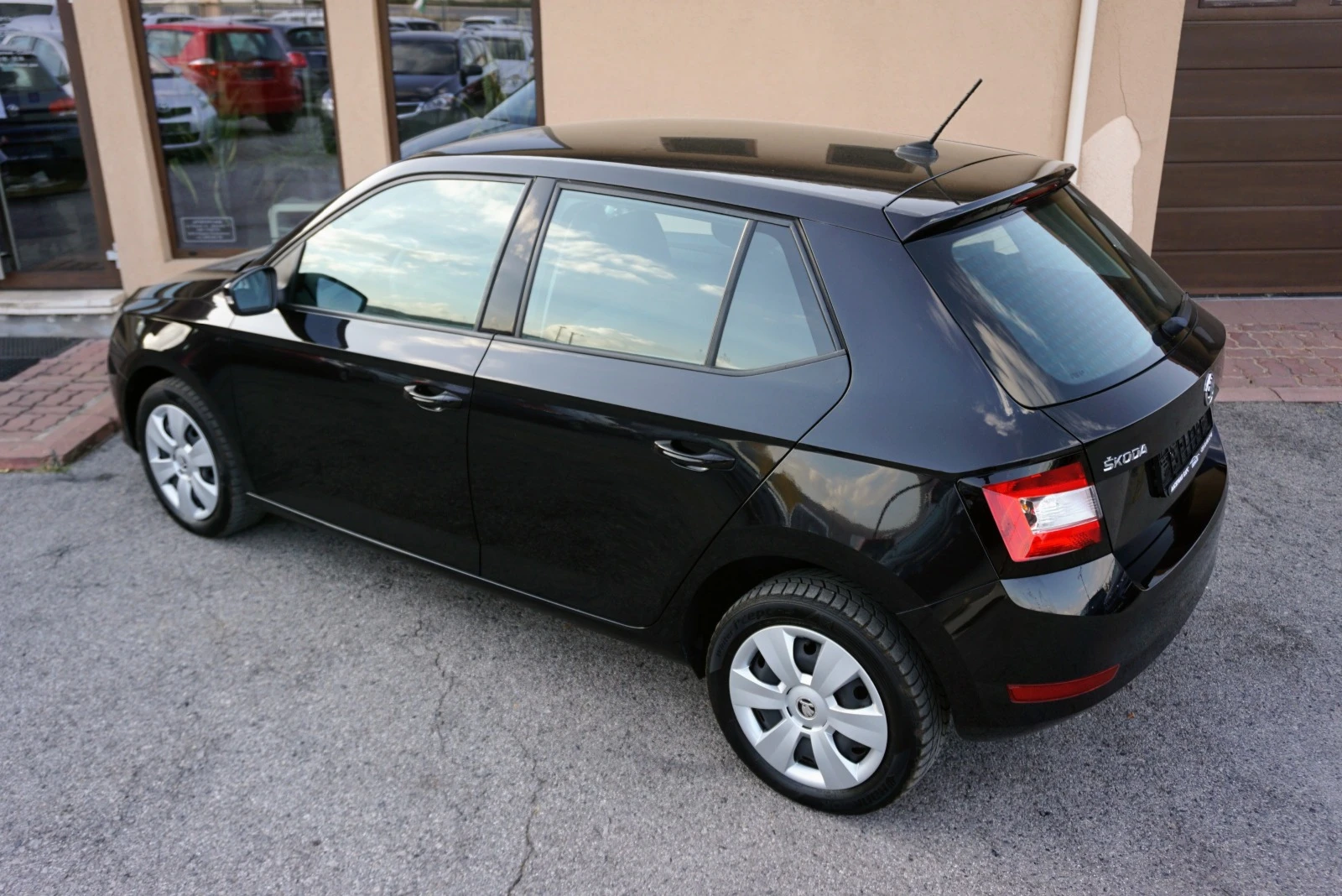 Skoda Fabia 1.0 MPI FACE LIFT - изображение 4