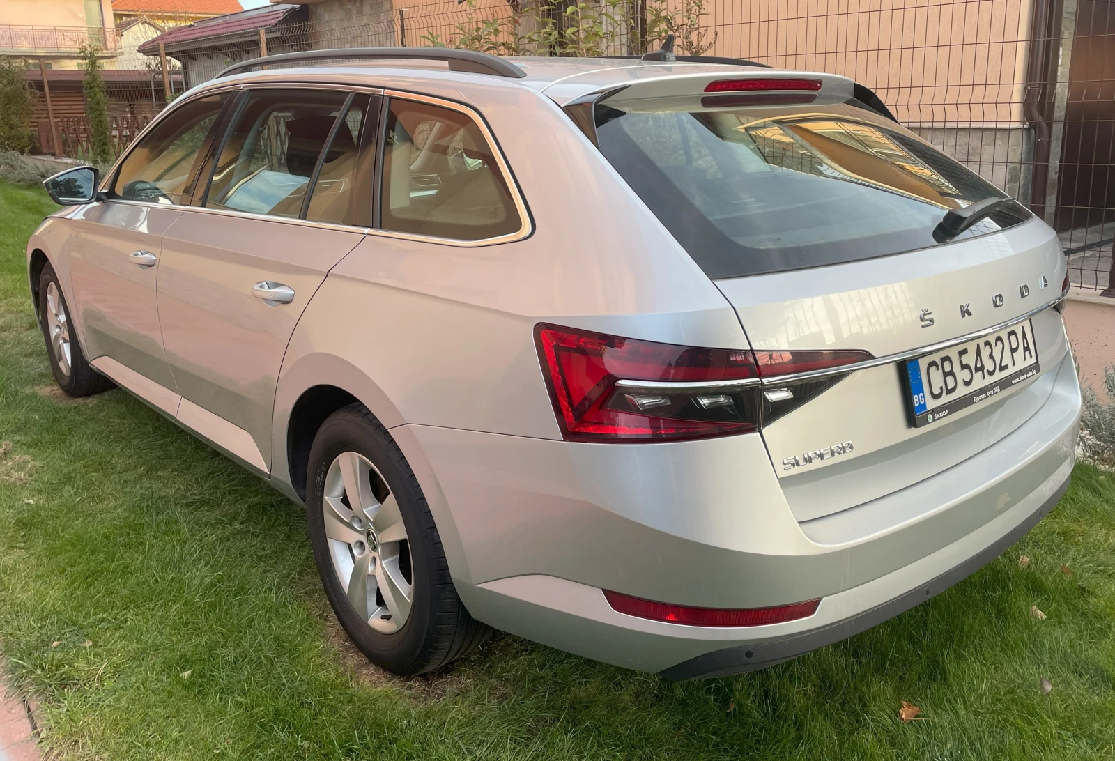 Skoda Superb 2.0 190 kc 7DSG - изображение 3