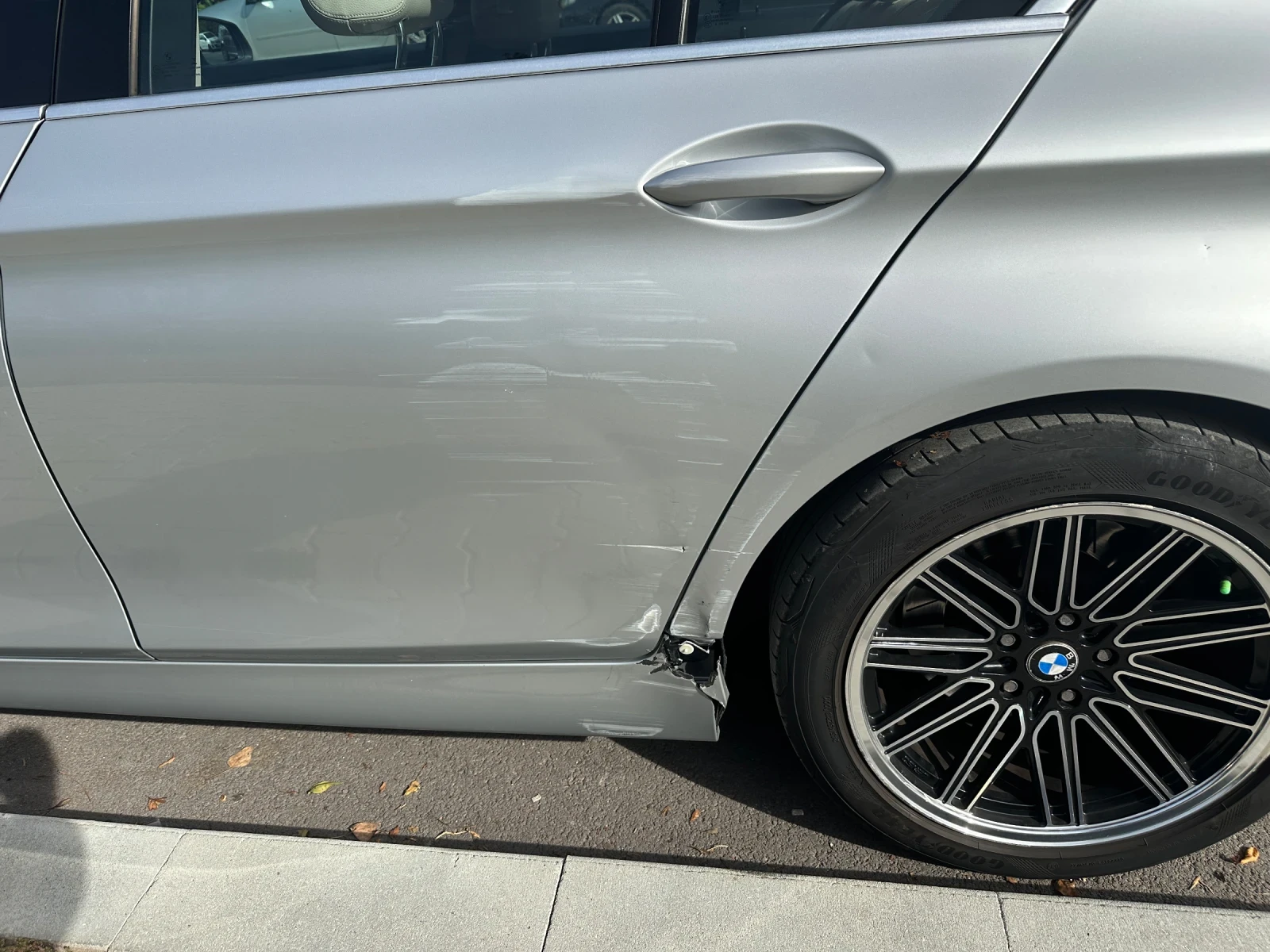 BMW 520 F10 - изображение 5