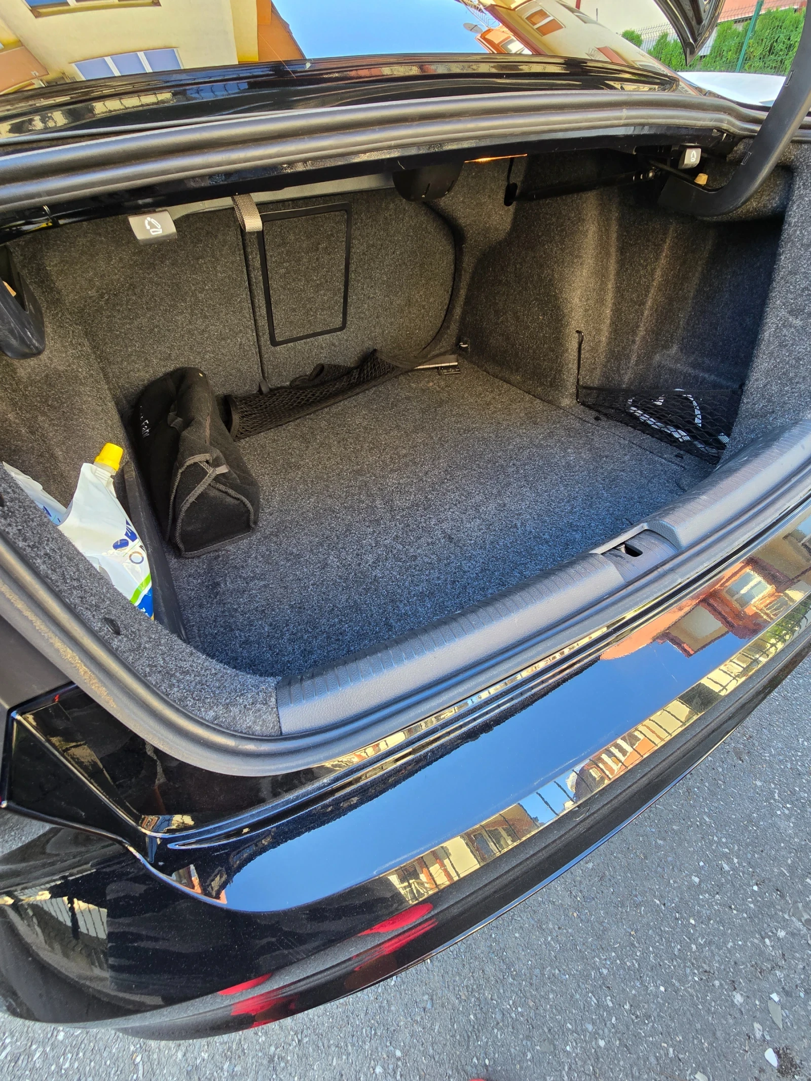 VW Jetta 2.0 TDI | Mobile.bg   11