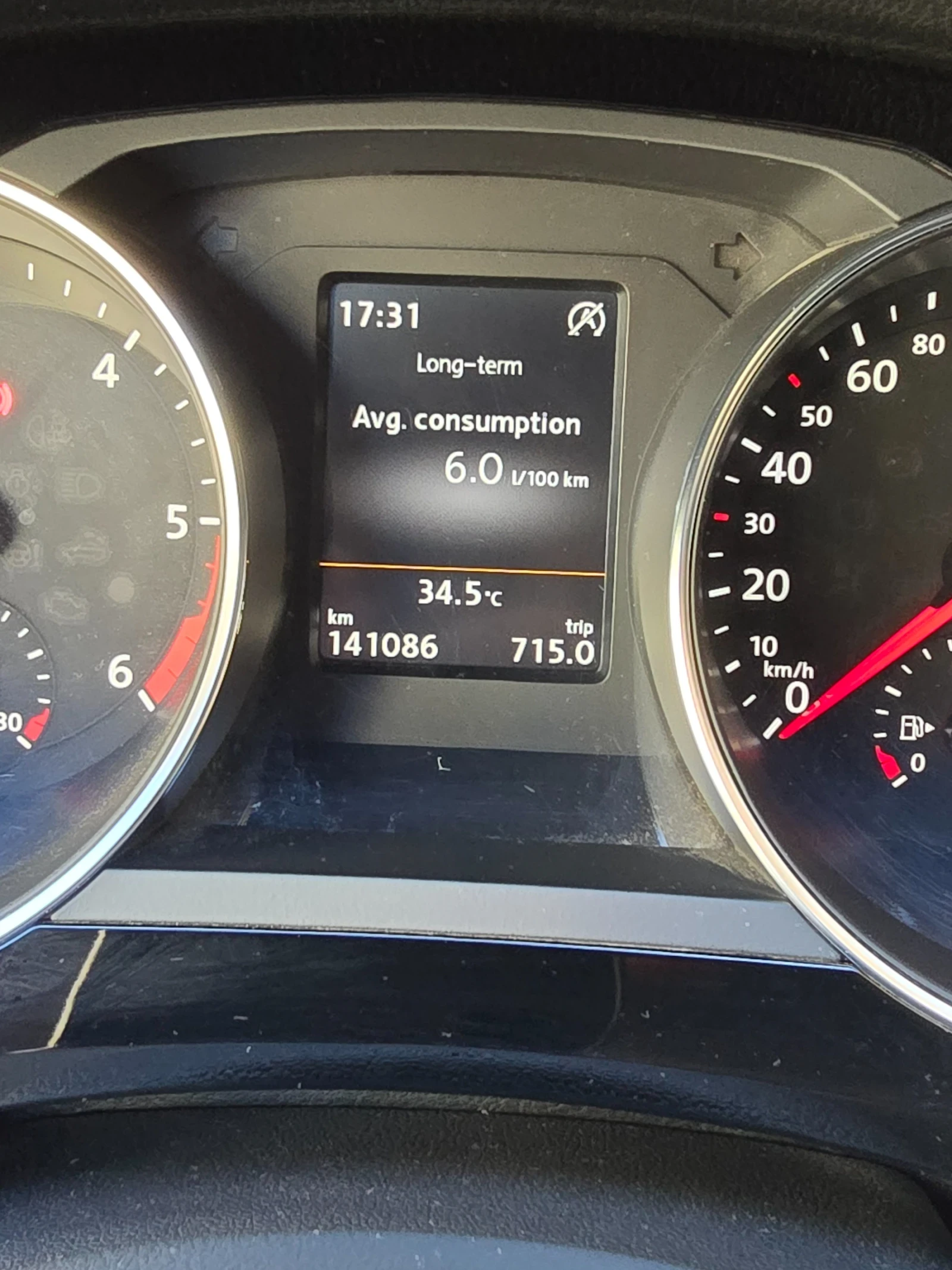 VW Jetta 2.0 TDI - изображение 7