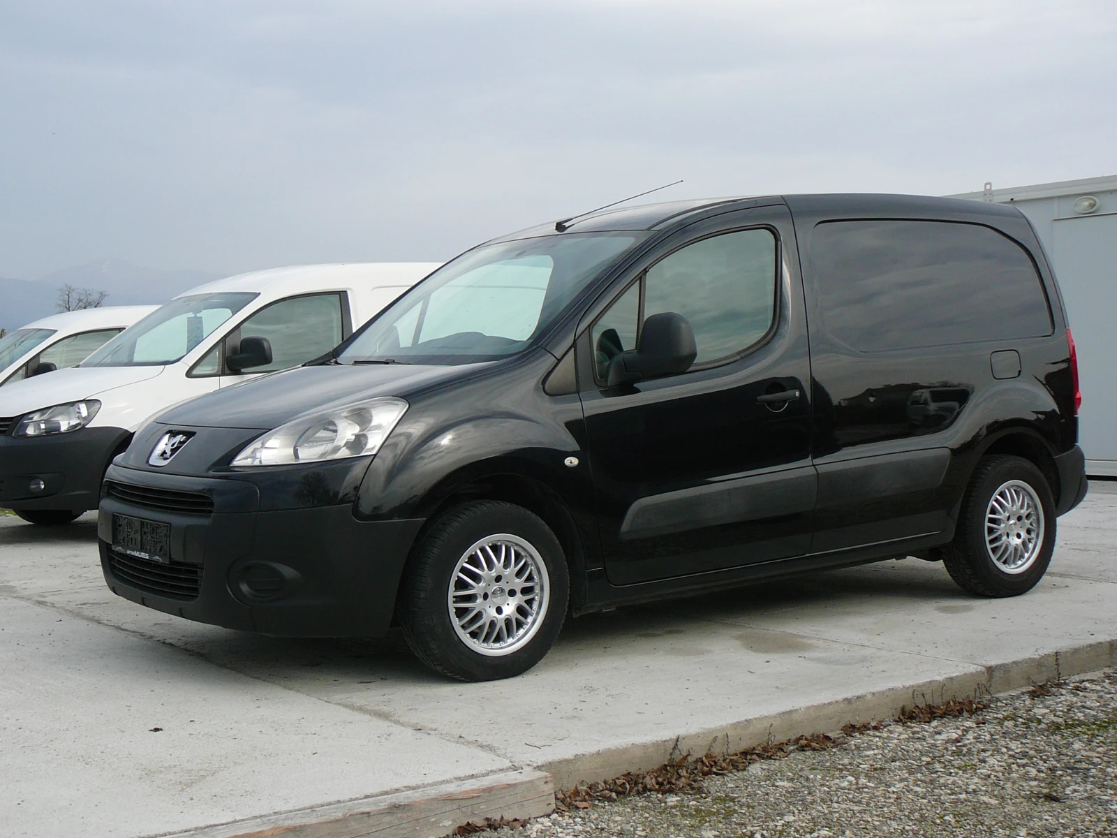 Peugeot Partner 1.6 hdi Клима  - изображение 2