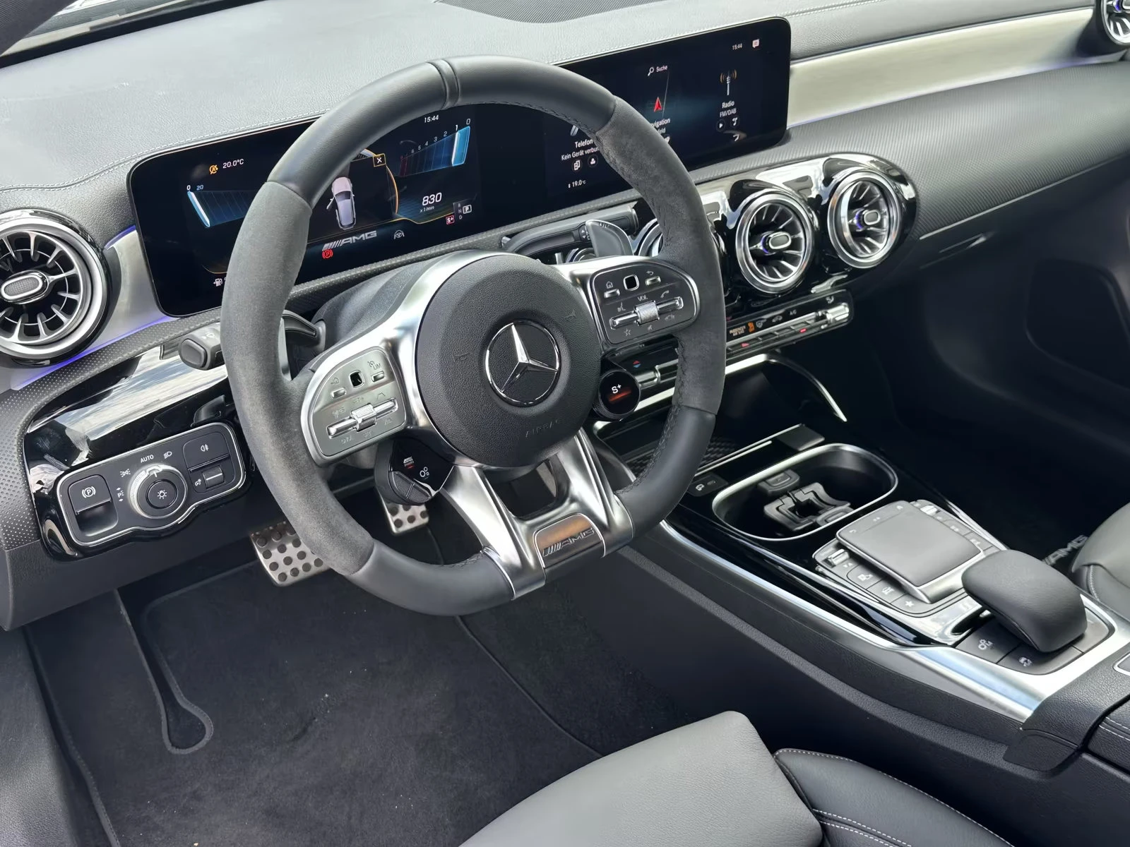 Mercedes-Benz A45 AMG S/4MATIC+ /421HP/CARPLAY/ACC/L.ASS/VCONTROL/964f | Mobile.bg � ����������� 7