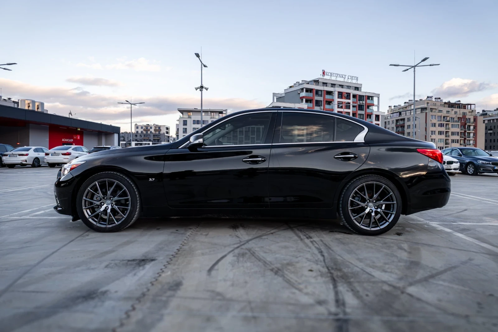 Infiniti Q50 3.7 RWD, снимка 5 - Автомобили и джипове - 53515976