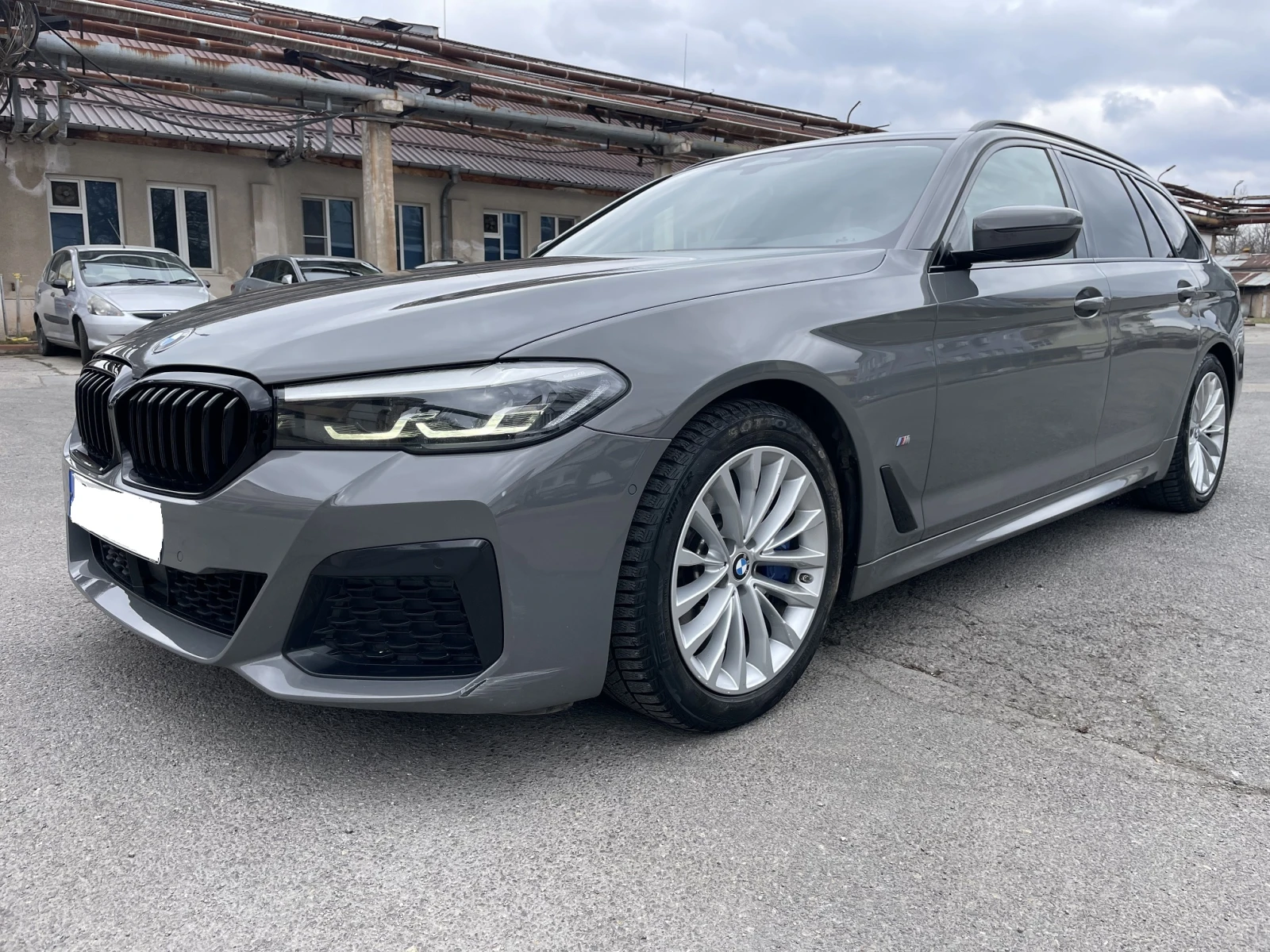 BMW 530 M-pack/X DRIVE/HYBRID