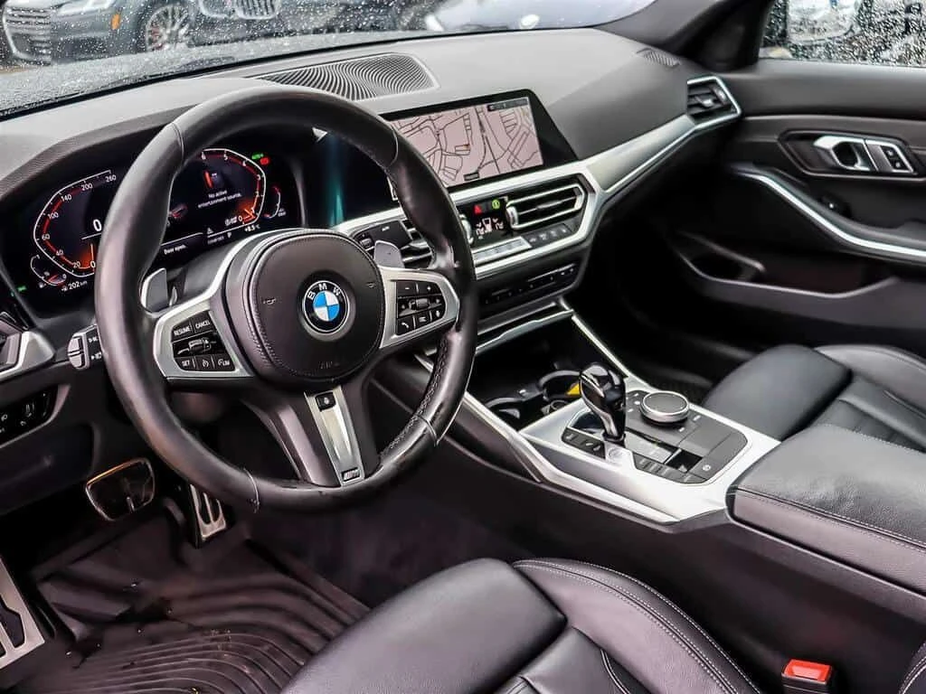 BMW 330 xDrive Sedan (5R79)  CARFAX, снимка 7 - Автомобили и джипове - 54030922