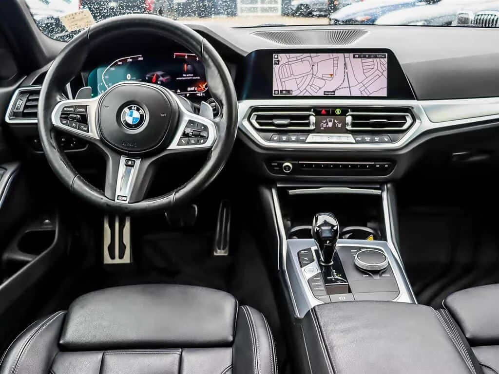 BMW 330 xDrive Sedan (5R79)  CARFAX, снимка 9 - Автомобили и джипове - 54030922