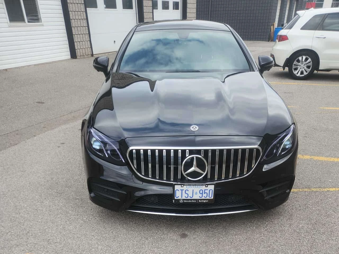 Mercedes-Benz E 400 * AMG PACK* BURMASTER* ДИСТРОНИК* ПАНО* , снимка 2 - Автомобили и джипове - 54116654