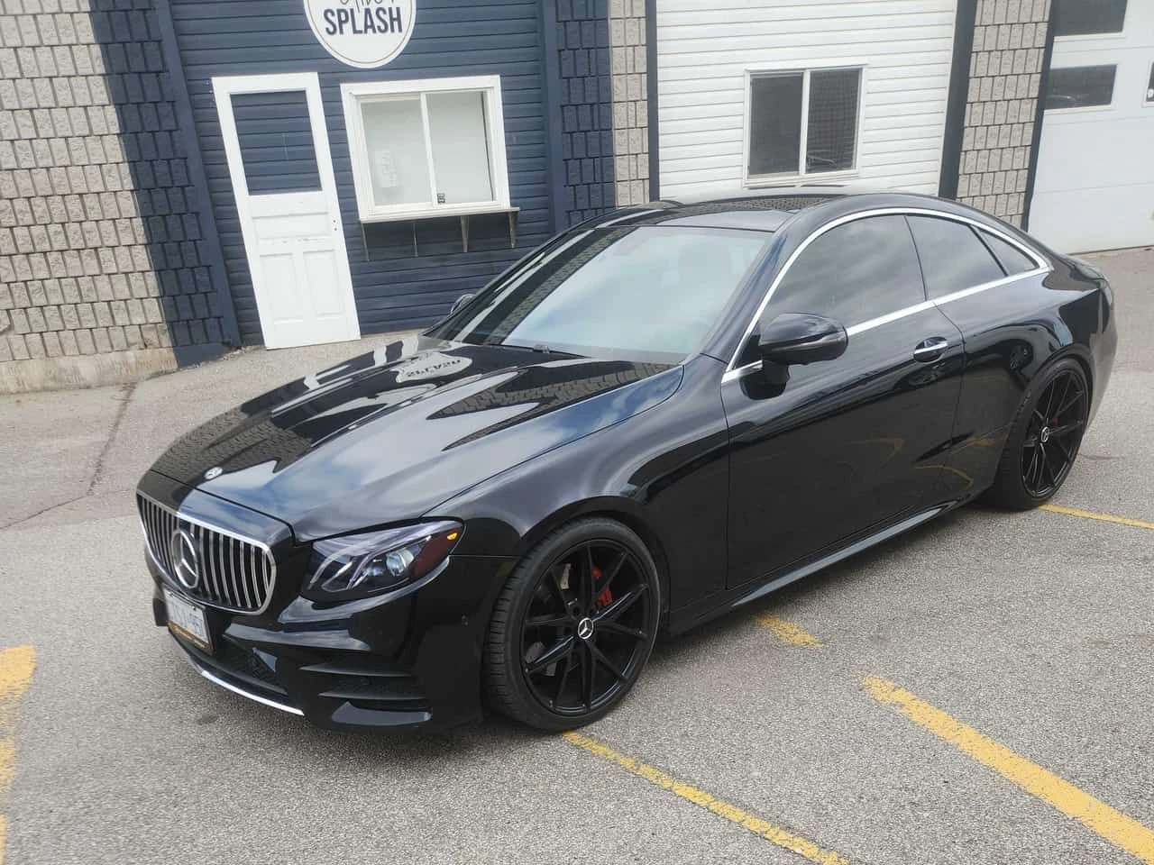 Mercedes-Benz E 400 * AMG PACK* BURMASTER* ДИСТРОНИК* ПАНО*  | Auto.bg — изображение 1