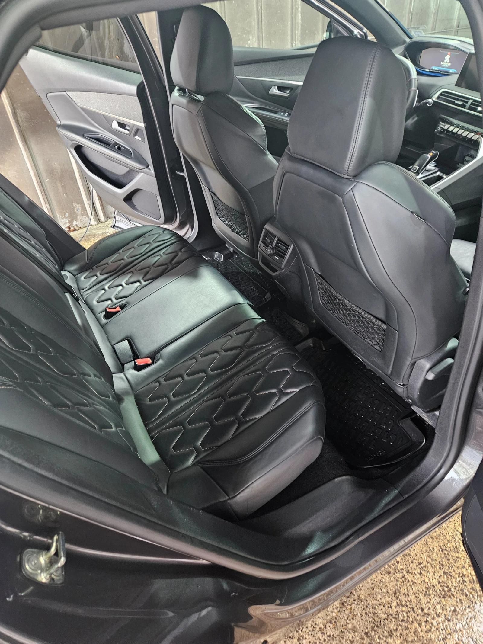 Peugeot 3008, снимка 7 - Автомобили и джипове - 54183261