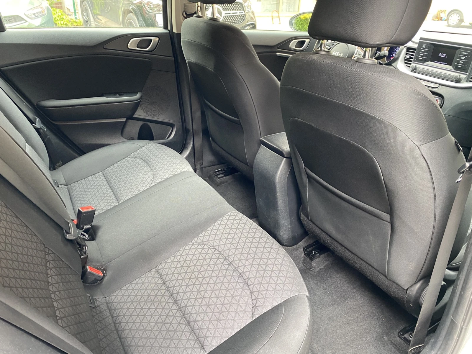 Kia Ceed 1.5 T-GDI/ 160кс./ Fresh/ SW, снимка 13 - Автомобили и джипове - 54401254