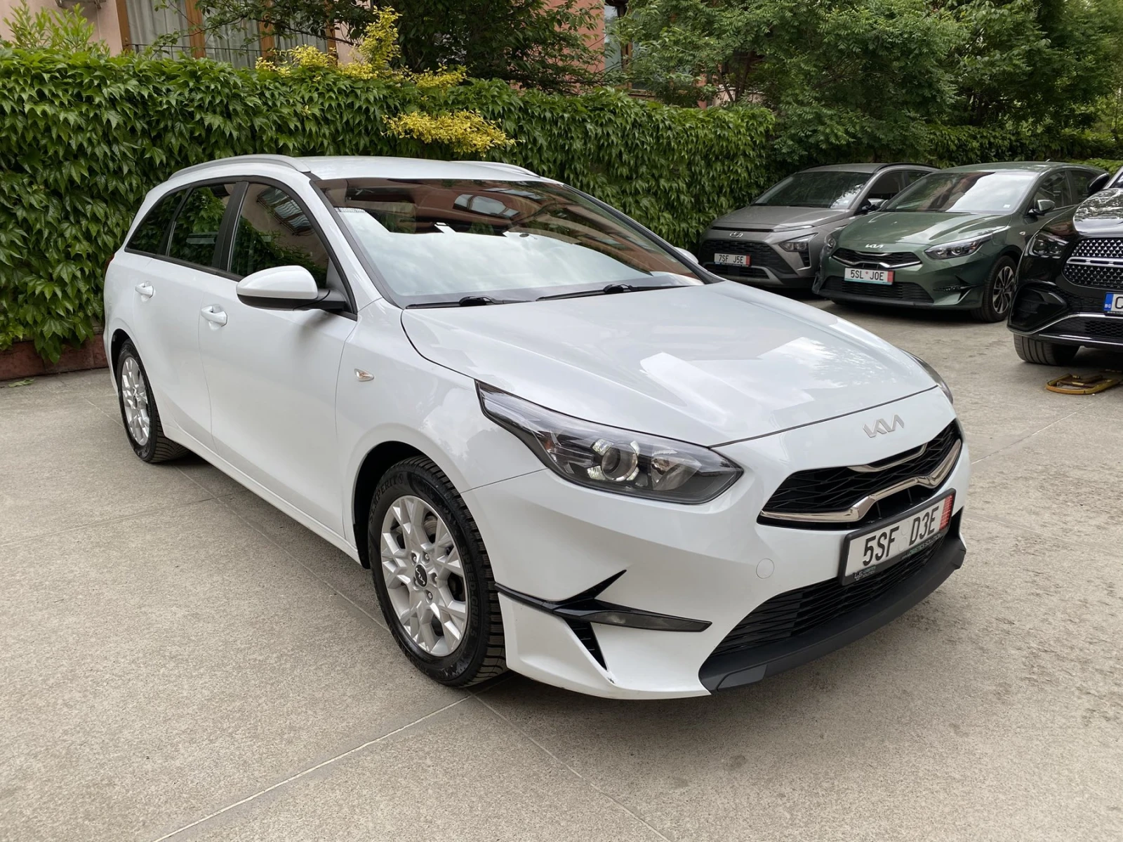Kia Ceed 1.5 T-GDI/ 160кс./ Fresh/ SW, снимка 3 - Автомобили и джипове - 54401254