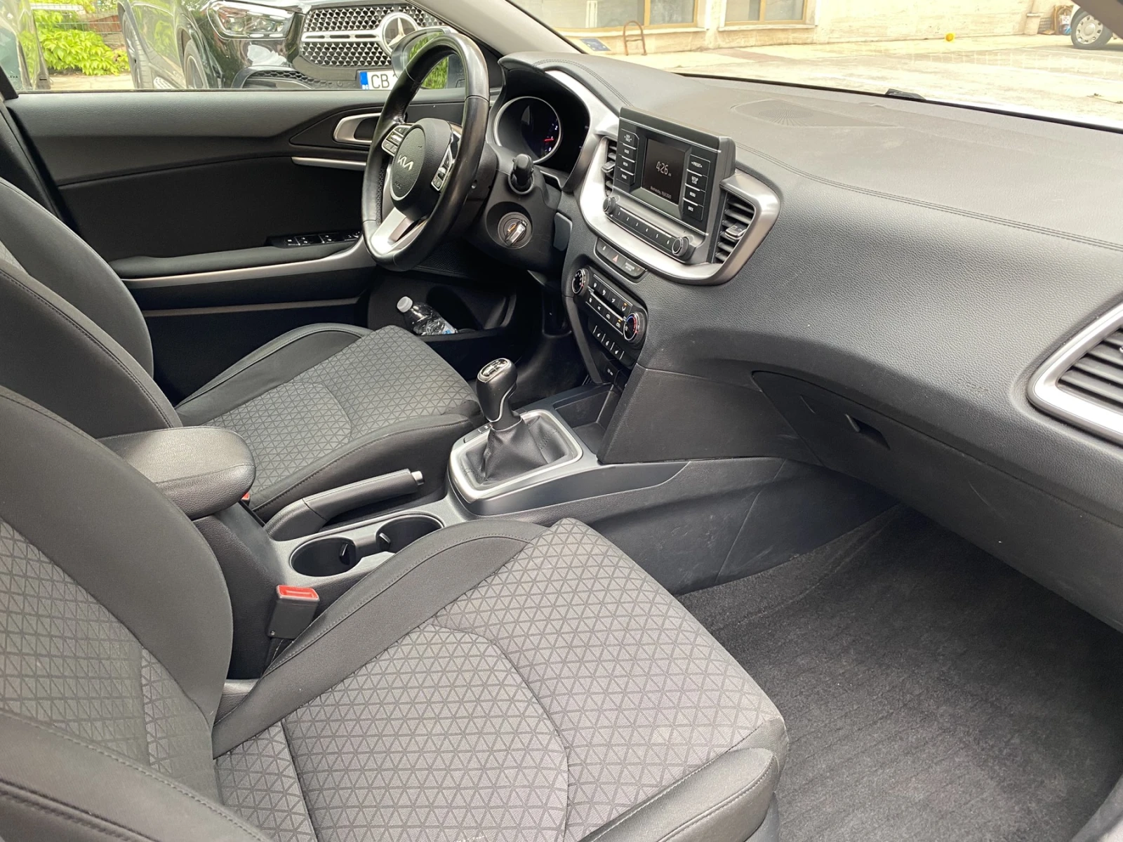 Kia Ceed 1.5 T-GDI/ 160кс./ Fresh/ SW, снимка 11 - Автомобили и джипове - 54401254