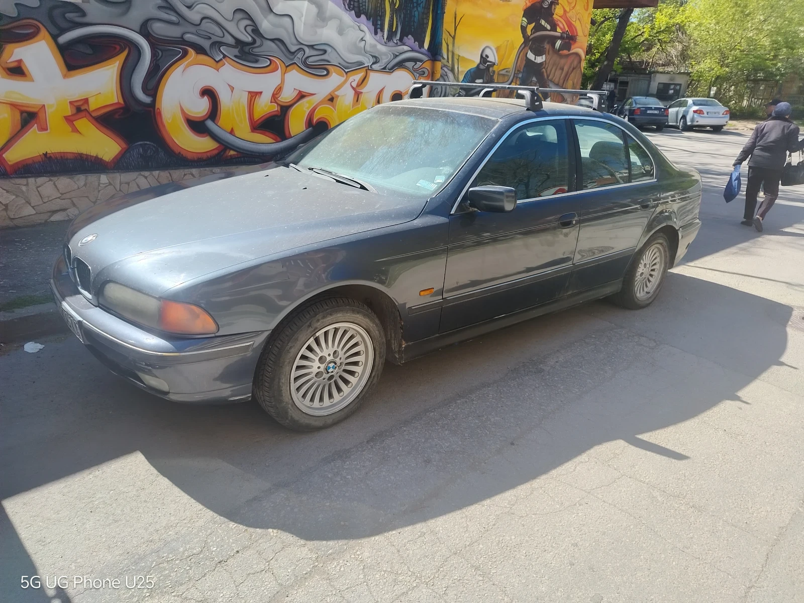 BMW 523