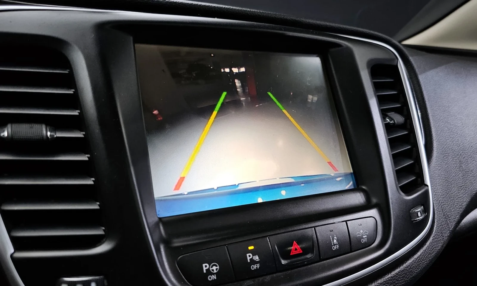Chrysler 200 * Distronic, * Park Assist * 2.4 | Mobile.bg � ����������� 11