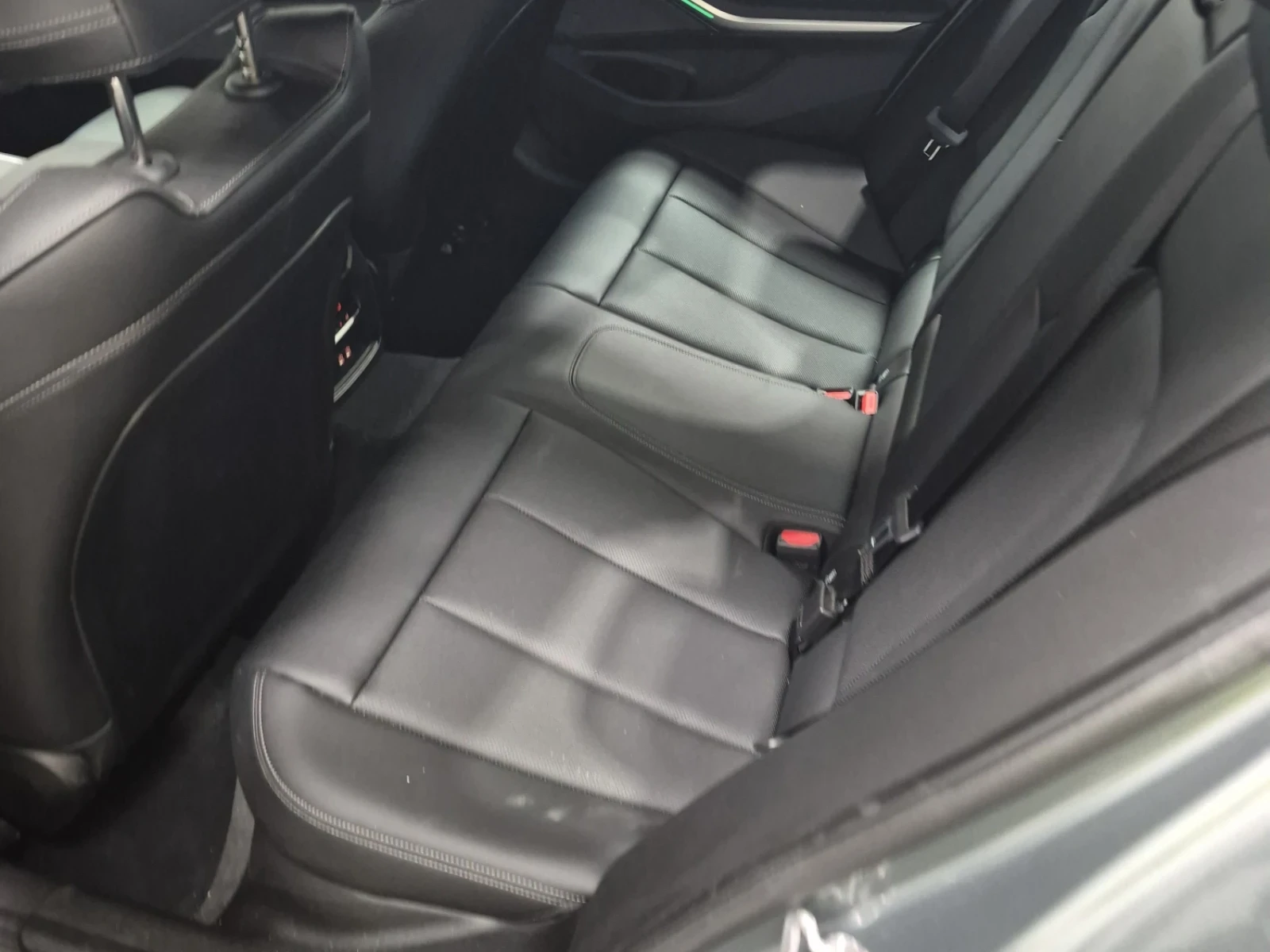 BMW 330 М ПАКЕТ * ПОДГРЕВ * ПАНОРАМА * 2 КЛЮЧА * CARFAX, снимка 10 - Автомобили и джипове - 54793379