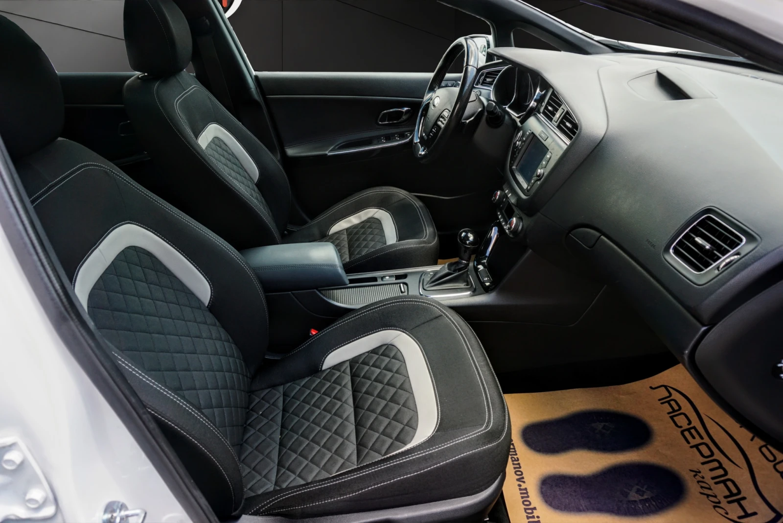 Kia Ceed 1.6CRDI GT LINE TECHNO PACK DCT, снимка 14 - Автомобили и джипове - 55154622