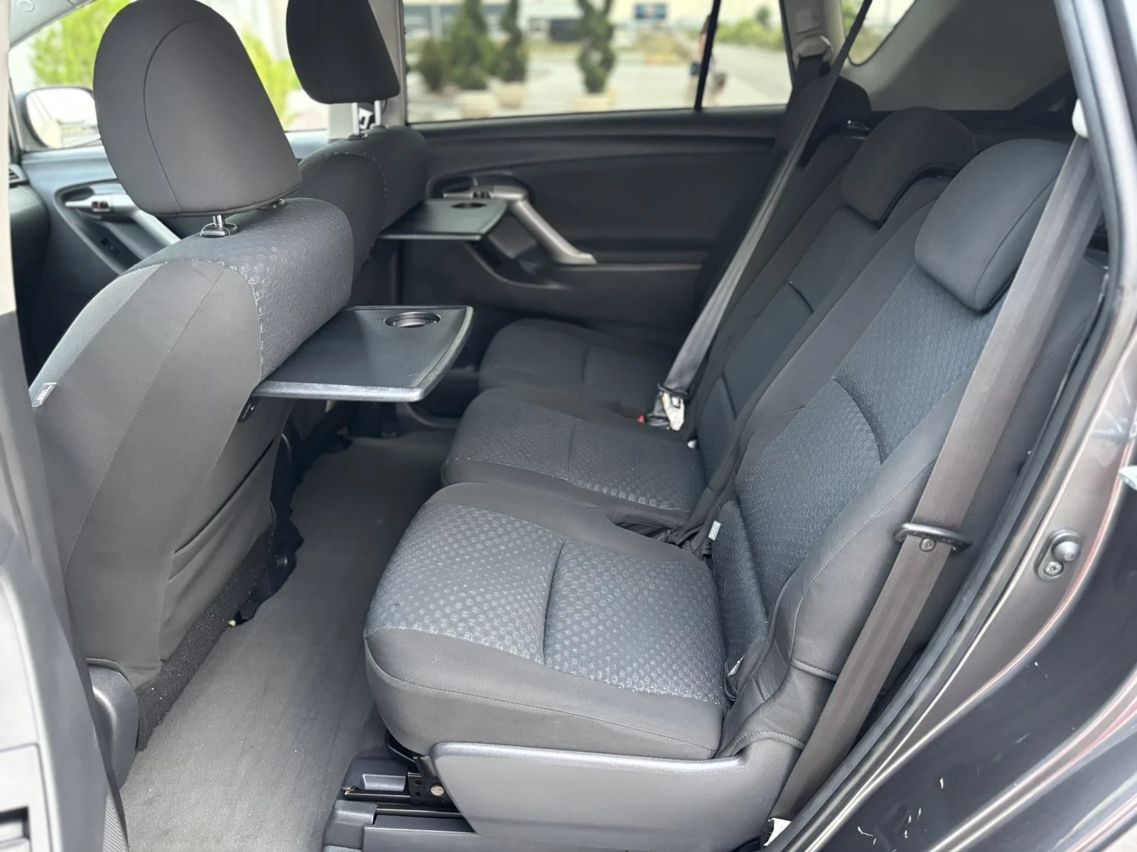 Toyota Verso 2.0D4d/126кс/Facelift/7-Местна/Евро5, снимка 12 - Автомобили и джипове - 55327415