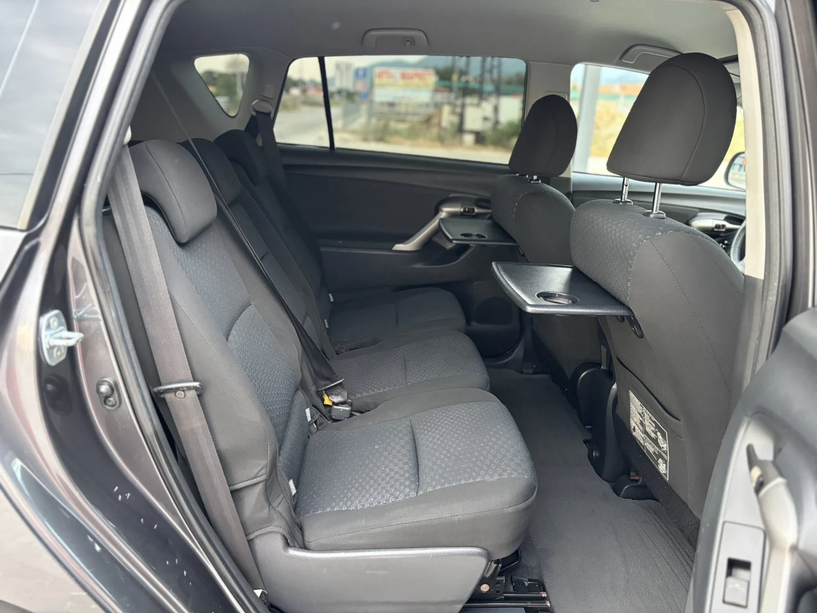 Toyota Verso 2.0D4d/126кс/Facelift/7-Местна/Евро5, снимка 9 - Автомобили и джипове - 55327415
