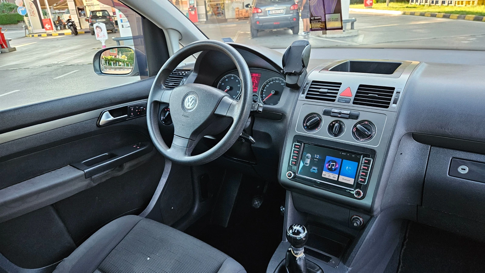 VW Touran 2.0 GAZ/ NAVIG/KLIMATIK, снимка 10 - Автомобили и джипове - 55471240
